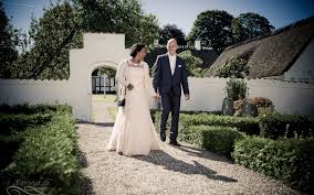 Editorial reporting styles and focuses more on candid. Photojournalistic Style Vs Traditional Style The Wedding Company Danish Weddings And Photography