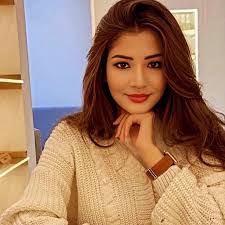 Daisy Mera's Instagram, Twitter & Facebook