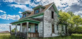 Distressed Property: What You Need To Know | Rocket Mortgage