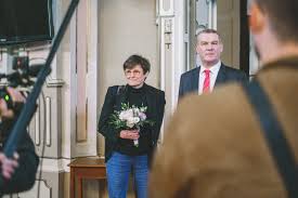 Of course, some of her friends in kisújszállás, where she was brought up, and her former colleagues at the university of szeged, where she received her ph.d., were aware of. Small Talk A Varoshazan Szegeden Jar Kariko Katalin