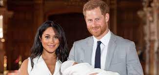 Un geste qui distrait un instant la jeune. L Etrange Coincidence Entre Le Prenom Archie Et Le Passe De Meghan Markle Madame Figaro