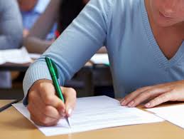 Bursa se acordă începând cu al doilea semestru al fiecărui ciclu de studii celor mai buni studenţi, în ordinea descrescătoare a punctajelor. Burse De 26 000 De Euro Pentru StudenÅ£i