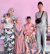 Youtuber terkenal yang juga pengarah filem, syahmi sazli mengaku dia pernah berhasrat mahu jadi, saya terfikir mahu meminjam wang isteri dan hampir melakukannya. Biodata Syahmi Sazli Bintang Youtube Malaysia Popular Iluminasi