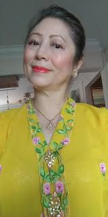 What happens when a peranakan man marries a Teochew ah niah? Very pitiful!  Wife only knows how to put