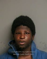 Frankie Calloway's Instagram, Twitter & Facebook