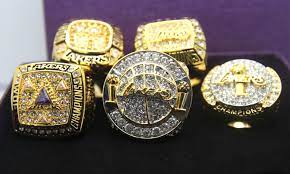 Jostens' 2013 nba championship ring for the miami heat was equally impressive: Nba Championship Rings Through The Years