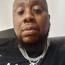 You have every reason to smile today. 🫶🏽🤍