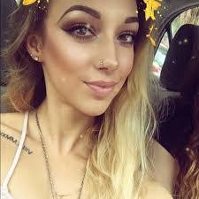 Ashley Feaster's Instagram, Twitter & Facebook