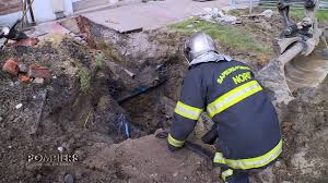 Retrouvez en exclusivité tous les replay, videos, exclus et le dimanche 22 janvier à 16h05, tf1 dévoile le premier épisode de son documentaire inédit baptisé pompiers : Sdis 59 1er Episode Pompiers Leur Vie En Direct Facebook