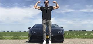 Hoe vaak je ook traint, als je teveel eet zal je niet afvallen en als je te weinig eet zal je niet aankomen. Yeah Buddy Joel Beukers Houdt Belofte En Koopt Lamborghini Huracan