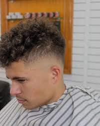 We love curls. 😍 Art by @swinginclipz