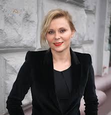 Yana Troyanova Perezhila Semejnoe Nasilie Poteryala Mat I Syna Chto Spaslo Ee Ot Alkogolizma Starhit Ru