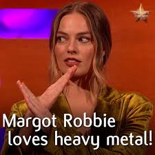 Margot Robbie loves heavy metal music and met a surprising amount of fans  at a Slipknot concert!
