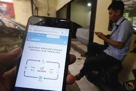 Pinjaman berbasis online yang aman, amanah, dan terpercaya! Curhat Buruh Terlilit Utang Di 20 Aplikasi Pinjaman Online Berawal Dari Butuh Mendadak Jadi Gali Lubang Tutup Lubang Pikiran Rakyat Com