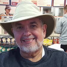 Ryan Dills's Instagram, Twitter & Facebook