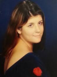 Lora Rowe's Instagram, Twitter & Facebook