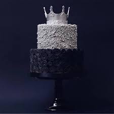Torten Wie Designer Wolkenkratzer Leckere Kreationen Von Tortik Annushka 18 Geburtstagskuchen Schwarze Hochzeitstorten Schone Geburtstagskuchen