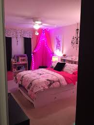 It fits seamlessly into many decor themes, including farmhouse, coastal, shabby elegance, french country, minimalist, hygge and more. Teenage Girl Room Decor Paris Novocom Top