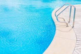 Chlorgehalt Im Pool Zu Hoch So Reagieren Sie Richtig