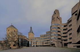 His reputation is based on the creation of highly sculptural buildings made of concrete, steel and glass, some of which are called architectural icons of the 20th century rathaus, bensberg. Rathaus Bensberg Foto Bild World Architektur Deutschland Bilder Auf Fotocommunity