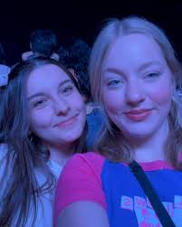 i'm in la-la-la-la-la love with you. <3 💌