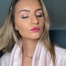 Victoria Spear's Instagram, Twitter & Facebook