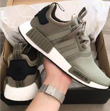 Adidas Originals Nmd R1 Black And Gold Adidas Originals Nmd R1 Grun Schwarz Green Balck Foto Laura X Instagram Adidas Shoes Women Sneakers Fashion Addidas Shoes