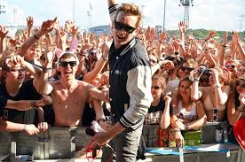 Auf mehreren bühnen werden bands aus rock, punk und metal auftreten u.a. Drei Tage Lang Konzert Und Party Auf Dem Zeppelinfeld In Nurnberg Liveticker Rock Im Park 2015 News Nordbayerischer Kurier