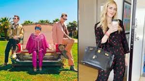 La hit estiva sta già facendo registrare parecchio successo, raggiungendo in pochi giorni quasi 4 milioni di visualizzazioni su youtube. Fedez Achille Lauro E Orietta Berti Giornata Di Lavoro The Ferragnez 31 5 21 Youtube