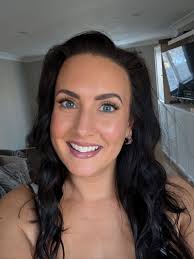 Gina Cory's Instagram, Twitter & Facebook