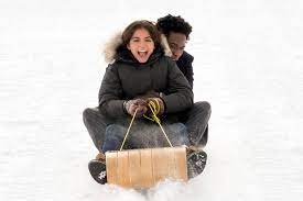 Let It Snow Review: A Holiday Hit with Serious 'Love Actually' Vibes | Tell-Tale TV