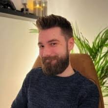 Charles Simonet's Instagram, Twitter & Facebook