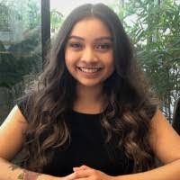 Yadira Damazo's Instagram, Twitter & Facebook