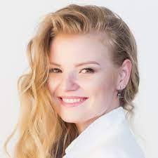 Heather Dankert's Instagram, Twitter & Facebook