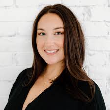 Cassandra Svolis, Real Estate Agent