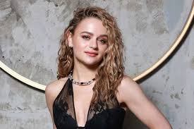 SAG Awards: Joey King cicatrices de cuando se quemó la cara