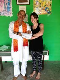 Yoga class early morning near me. Laughing Yoga In India The Travel Hack Travel Blog