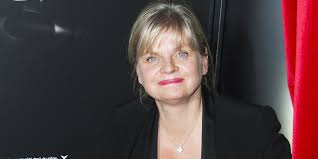 Elle est la petite dernière d'une fratrie de trois, et a un frère et une sœur. Isabelle Nanty La Perle Fine Marie Claire
