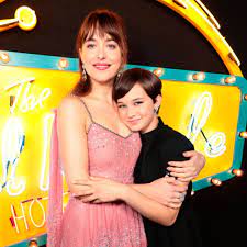 Get the latest updates about new releases, tour dates and everything that is cailee spaeny. Dakota Johnson And Cailee Spaeny Best Fashion Moments Red Carpet Photos Instyle