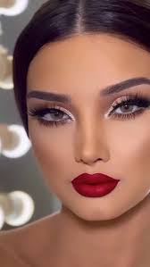 Crystal Purvis's Instagram, Twitter & Facebook