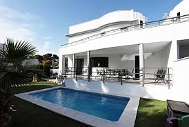 Alquilo casa con terraza de m2, magn ficas vistas al puerto y bahia de palma. Alquiler Apartamentos Vacacionales En Palma De Mallorca Mallorca Y Casas Rurales