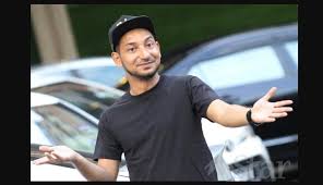 An incident causes inspector wahab and inspector shuib to suspect fadil as tiger, a professional assassin. Abang Long Fadil 2 Zizan Bersyukur Dengan Sambutan Yang Meletop Sabah News Bebas Bersuara