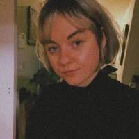 Annie Sommer's Instagram, Twitter & Facebook