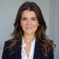 50+ perfiles de «Kyra»