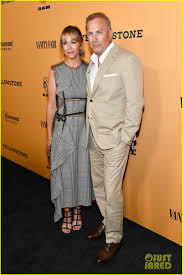It stars kevin costner, wes bentley, kelly reilly, luke grimes, cole hauser, and gil birmingham. Kevin Costner Joins Yellowstone Cast For Premiere In La Photo 4099820 Dave Annable Ian Bohen Kelly Reilly Kelsey Asbille Kevin Costner Luke Grimes Taylor Sheridan Wes Bentley Pictures Just Jared