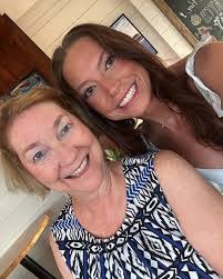 Lydia Harrison's Instagram, Twitter & Facebook