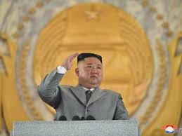 Besonders aufgefallen ist das enger geschnallte band seiner armbanduhr. Kim Jong Un Machthaber In Nordkorea Vom Reformer Zum Diktator Politik