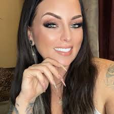 Profile for Amber Warner