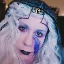 Emma Donaldson (@E_arnotsmith)