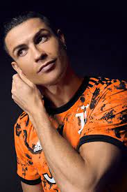 It's the first time a juve kit has featured the colour. Juventus Continues Opts For Vibrant Orange Third Kit Cristiano Ronaldo News Ronaldo Cristiano Ronaldo